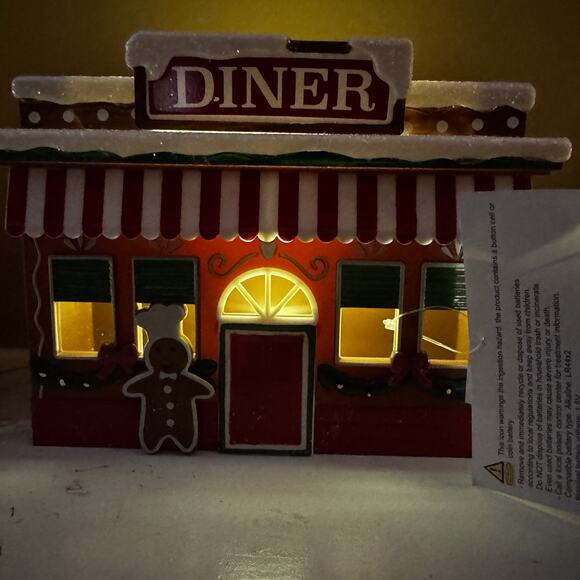 Target Bullseyes Playground LED Light Up Village Cabin Houses Christmas 2025 NWT - Picture 4 of 16